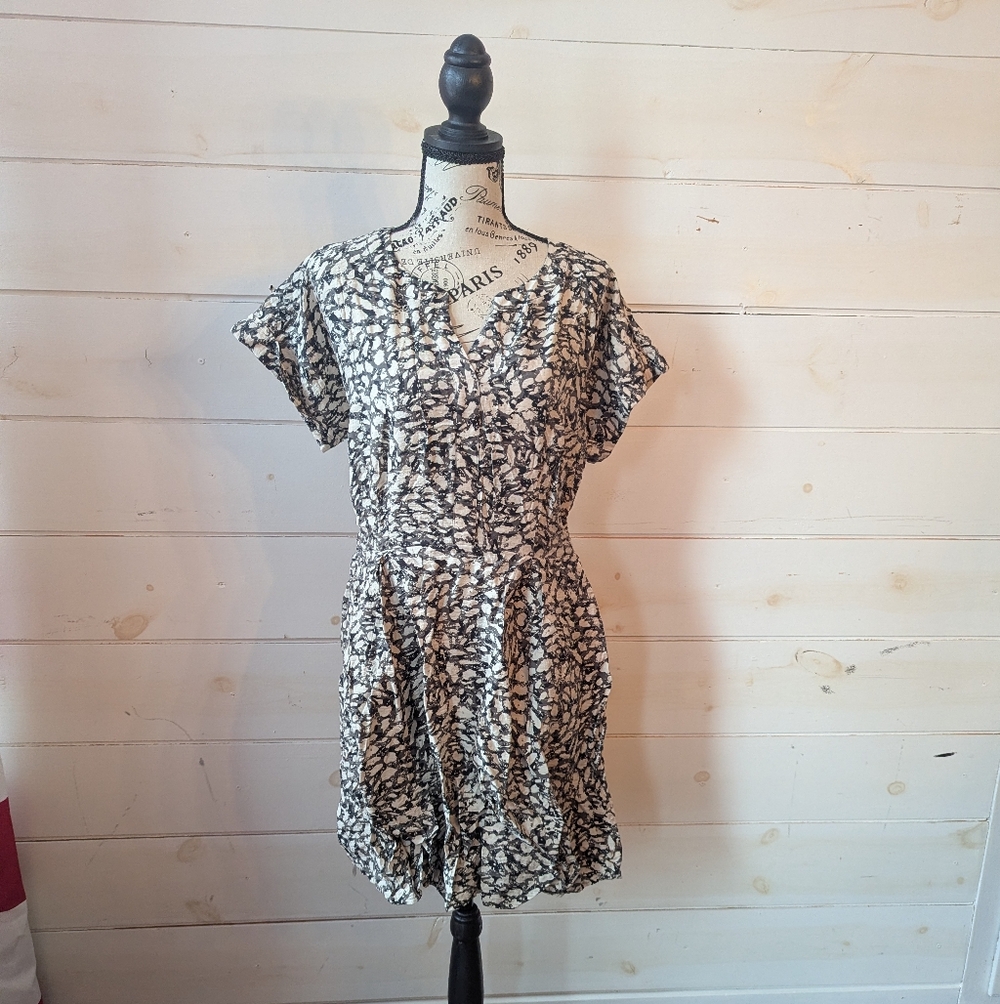 Simply Vera Vera Wang Abstract Print Fit & Flare V-Neck Dress Tie Waist L